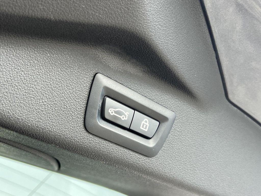 used 2021 BMW X7 car, priced at $30,000