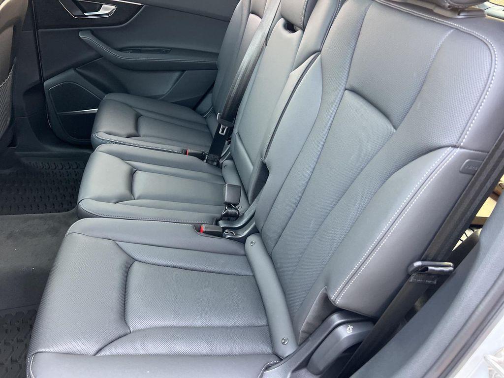 new 2026 Audi Q7 car, priced at $79,005