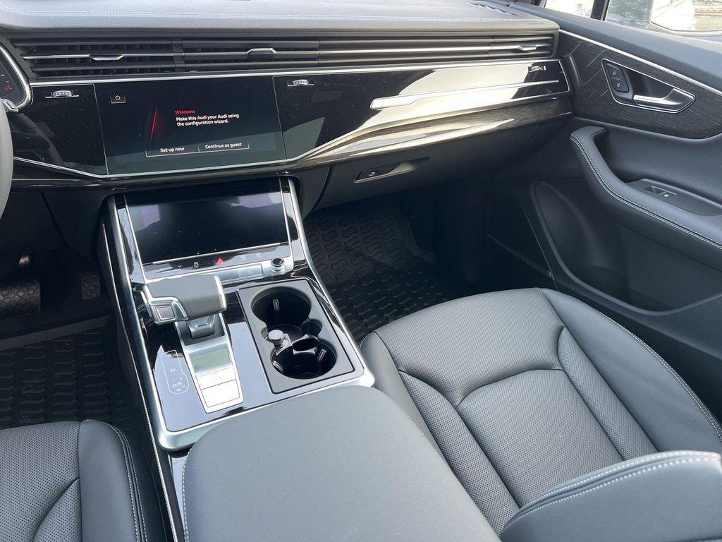new 2026 Audi Q7 car, priced at $79,005