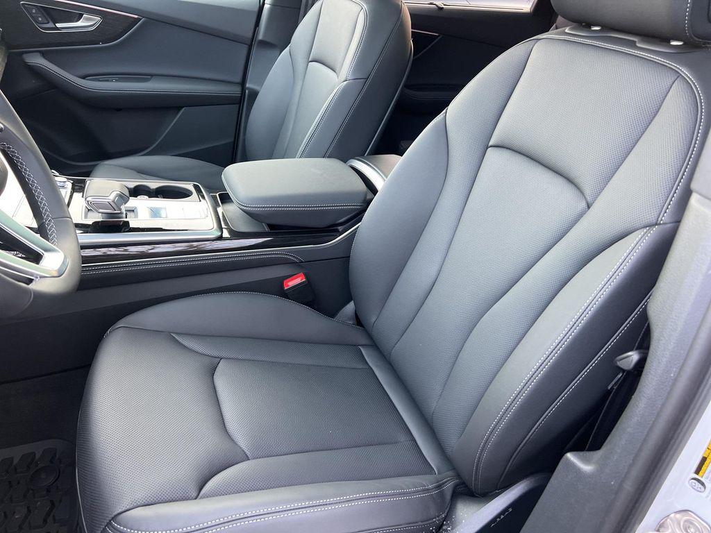 new 2026 Audi Q7 car, priced at $79,005