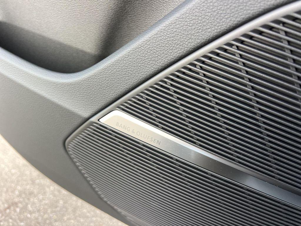 new 2026 Audi Q7 car, priced at $79,005