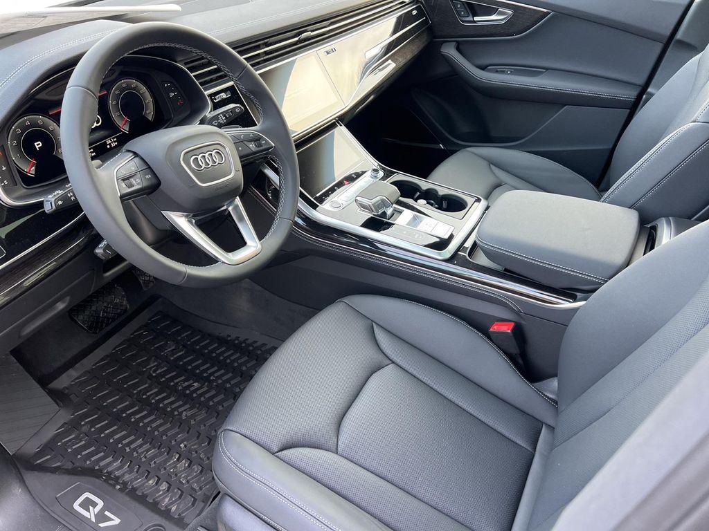 new 2026 Audi Q7 car, priced at $79,005