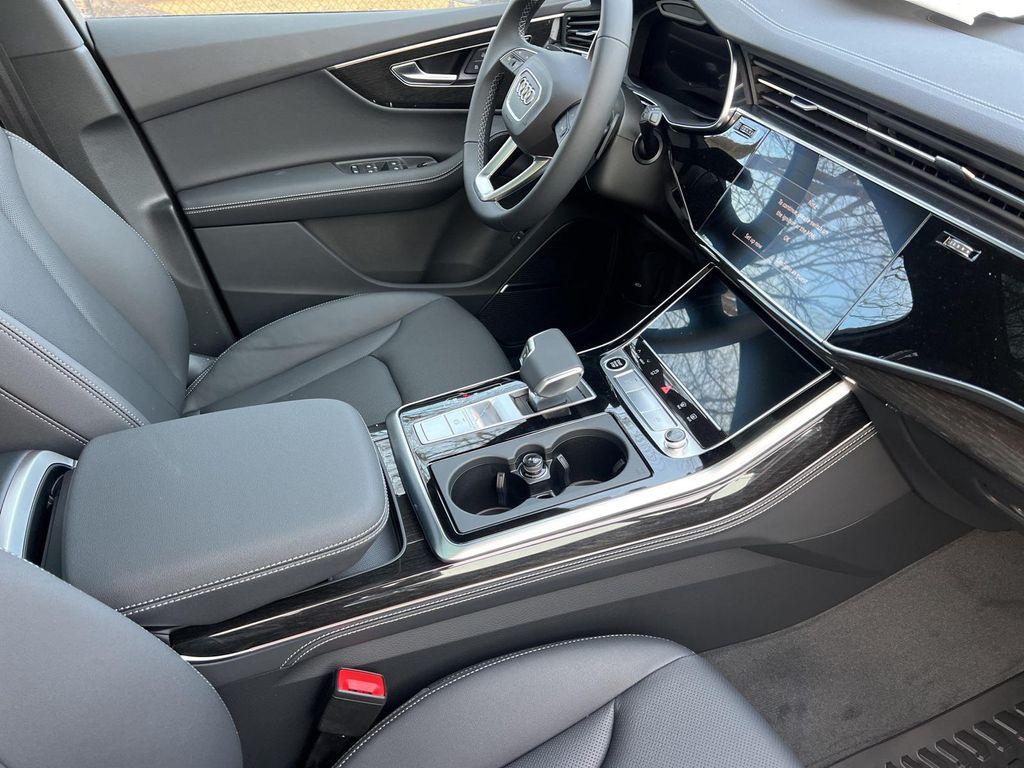 new 2026 Audi Q7 car, priced at $79,005