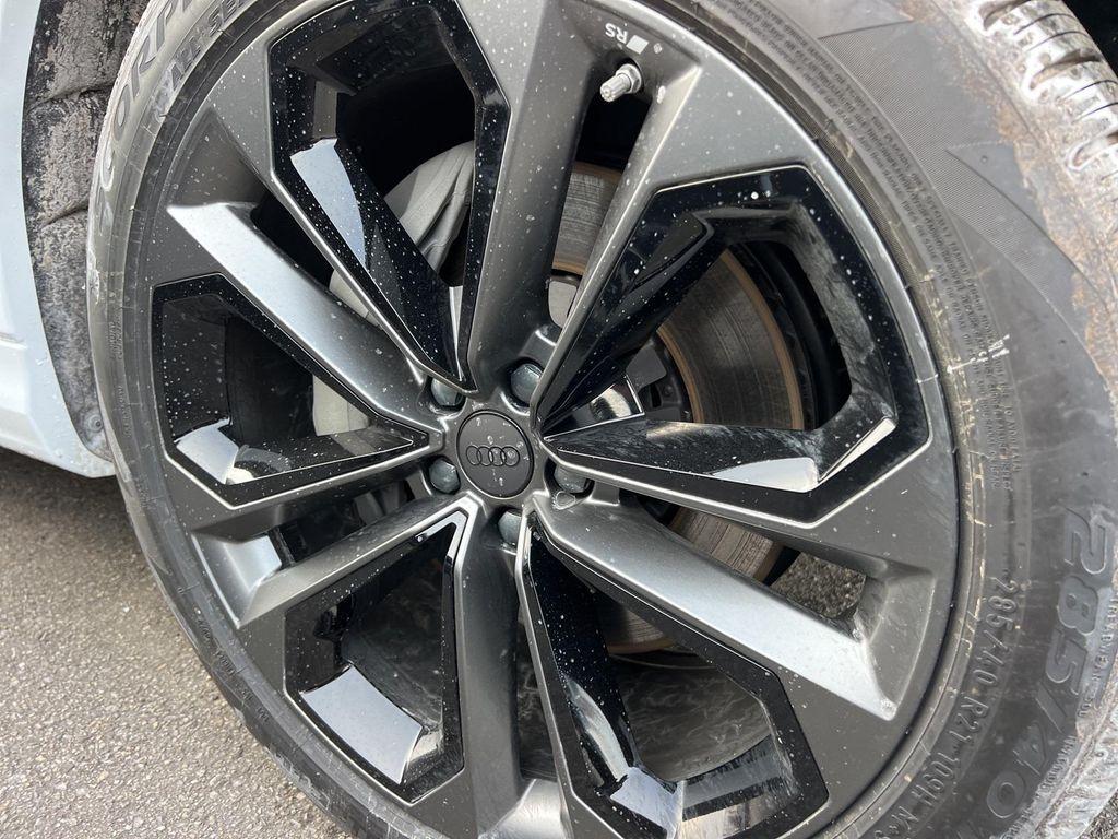 new 2026 Audi Q7 car, priced at $79,005