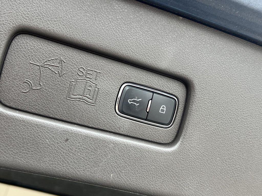 used 2020 Lincoln Aviator car, priced at $26,500