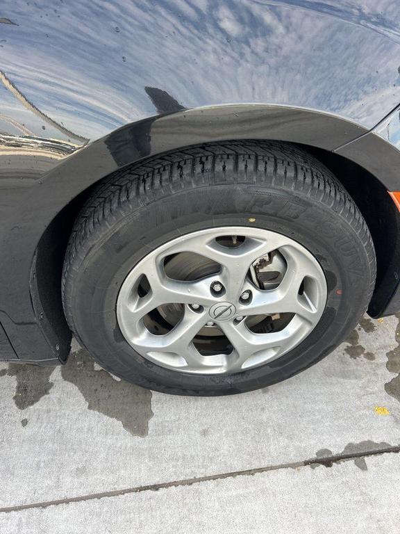 used 2023 Chrysler Pacifica car, priced at $25,888