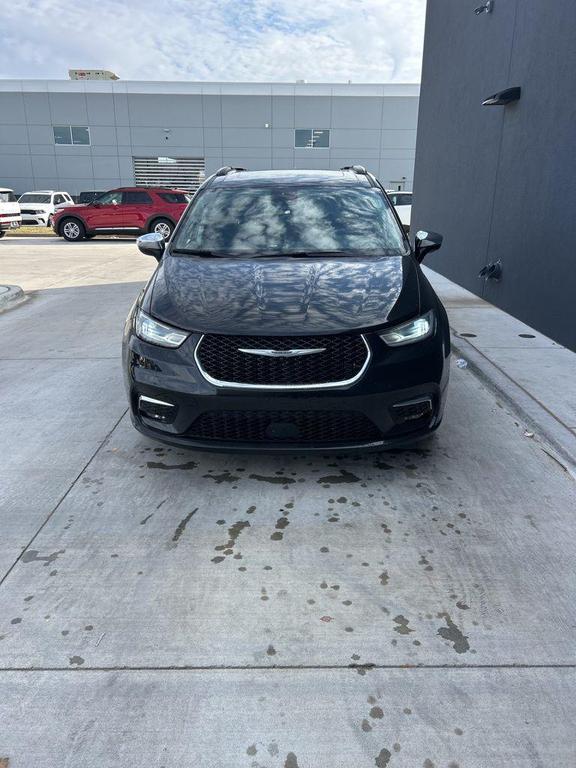 used 2023 Chrysler Pacifica car, priced at $25,888