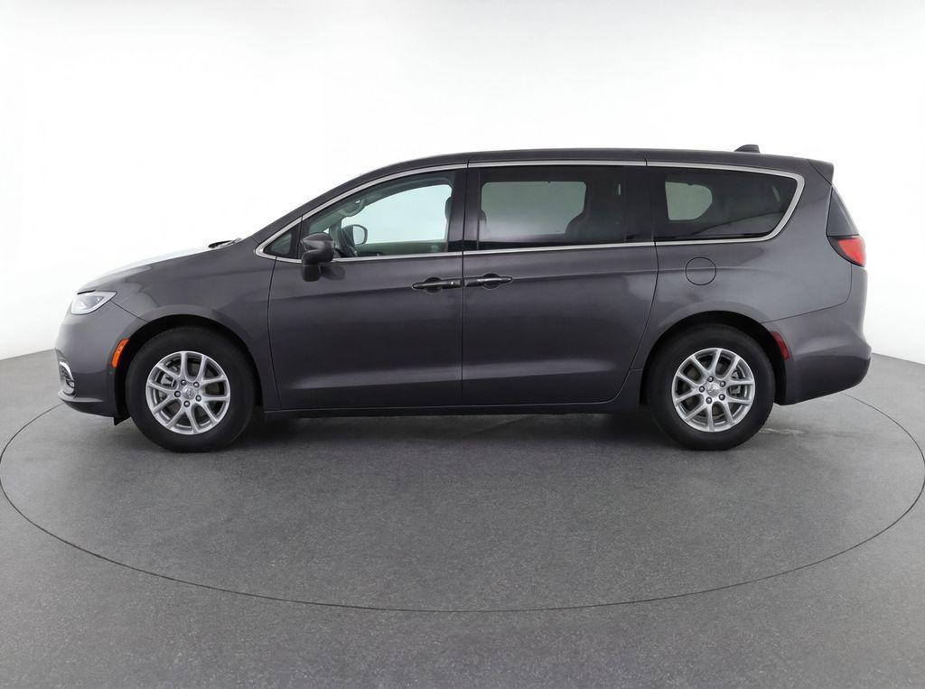 used 2023 Chrysler Pacifica car, priced at $22,611