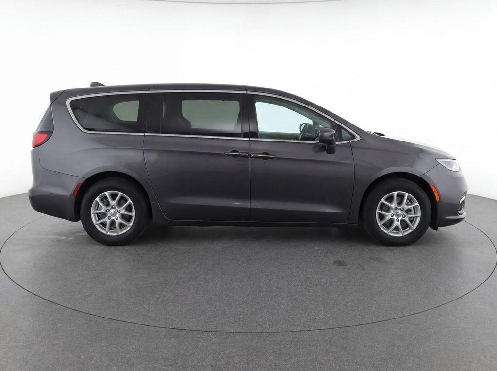 used 2023 Chrysler Pacifica car, priced at $22,611