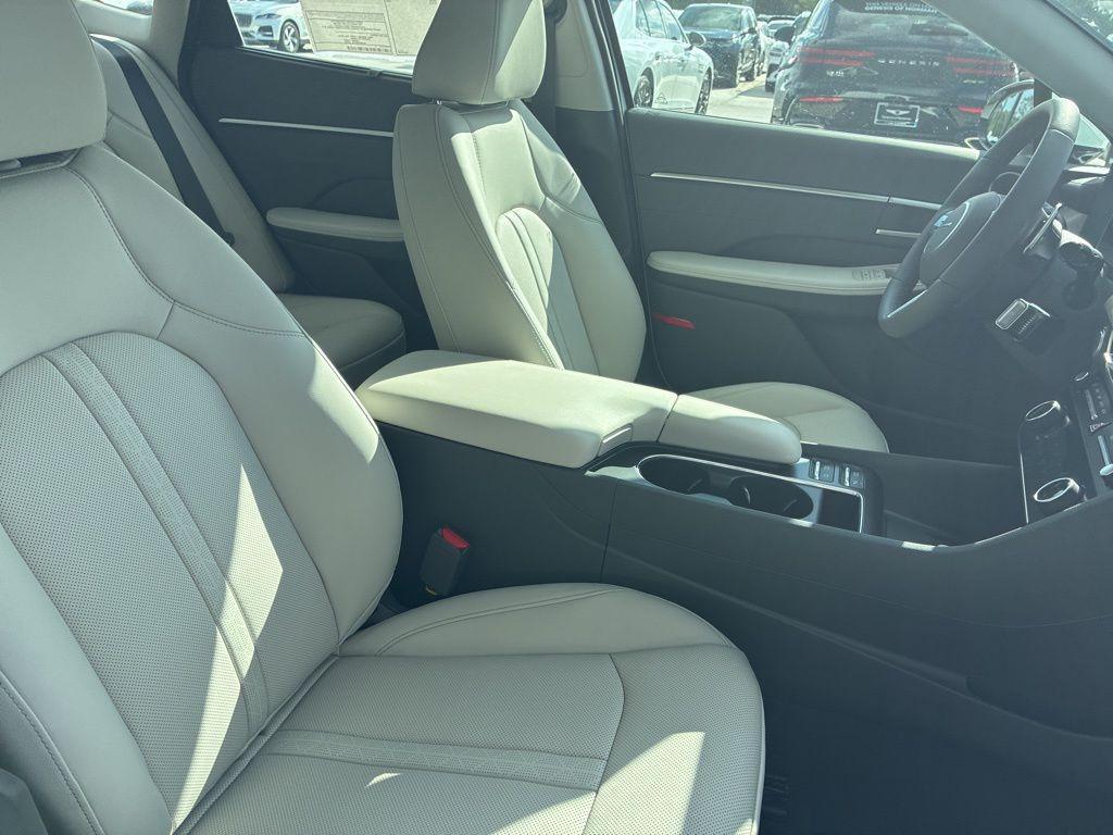 new 2026 Hyundai Sonata Hybrid car, priced at $39,643