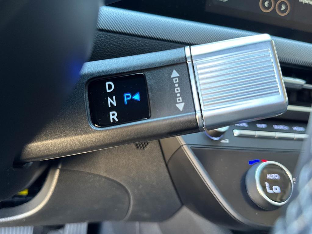 new 2025 Hyundai Sonata Hybrid car, priced at $28,043