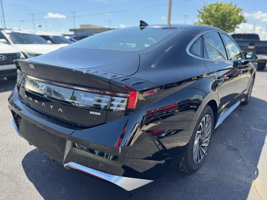 new 2025 Hyundai Sonata Hybrid car, priced at $34,149