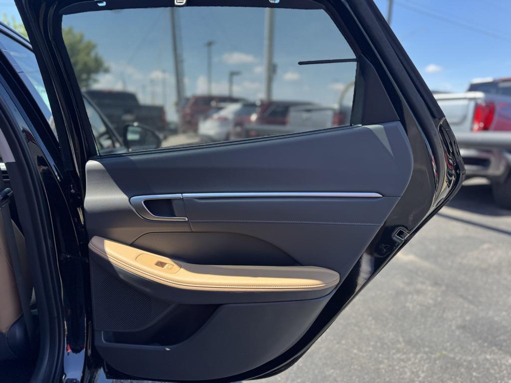 new 2025 Hyundai Sonata Hybrid car, priced at $34,149