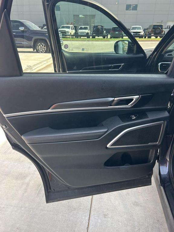 used 2025 Kia Telluride car, priced at $33,341