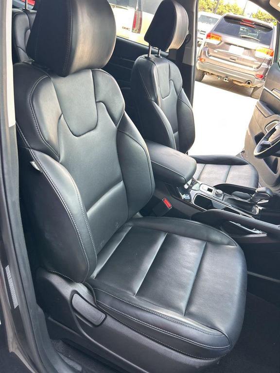 used 2025 Kia Telluride car, priced at $33,341