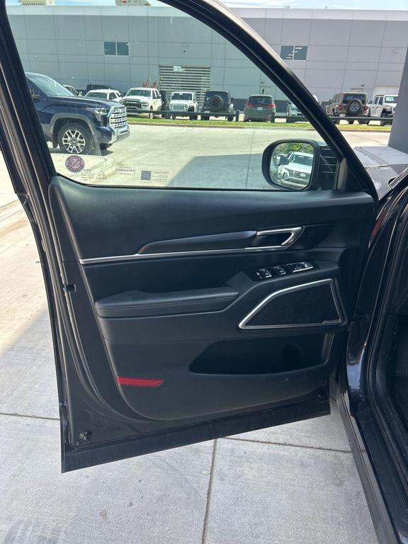 used 2025 Kia Telluride car, priced at $33,341