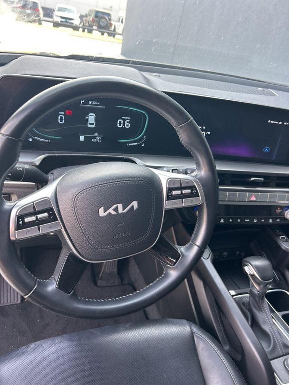 used 2025 Kia Telluride car, priced at $33,341