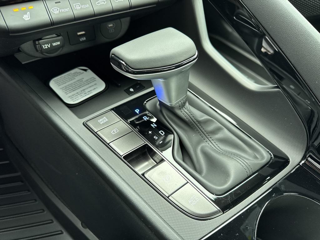new 2026 Hyundai Elantra car, priced at $25,960