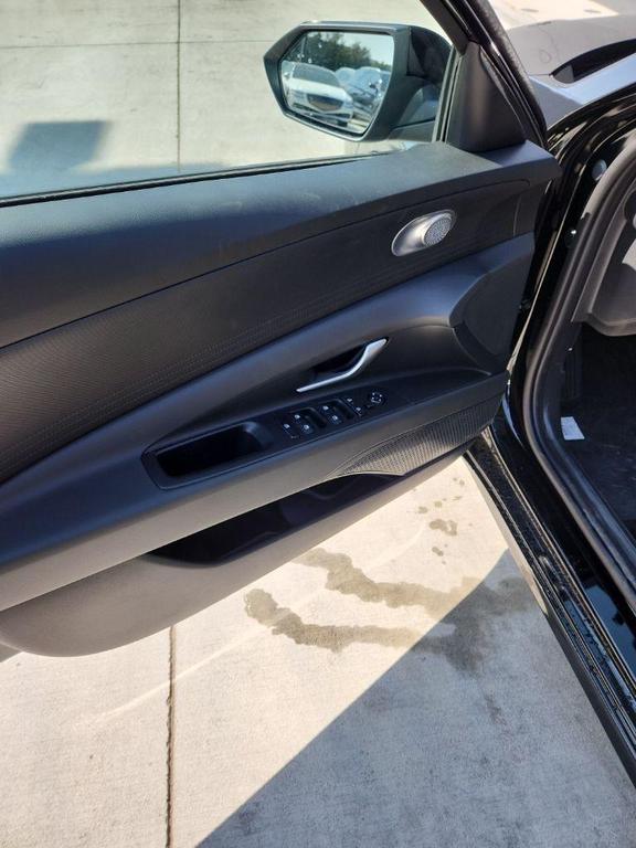 new 2026 Hyundai ELANTRA HEV car, priced at $26,405
