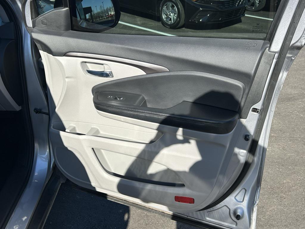 used 2021 Honda Pilot car, priced at $24,000