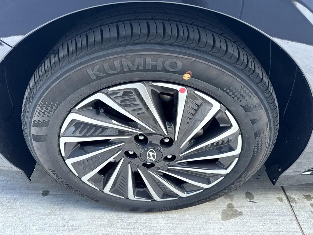 new 2026 Hyundai Sonata Hybrid car, priced at $33,051