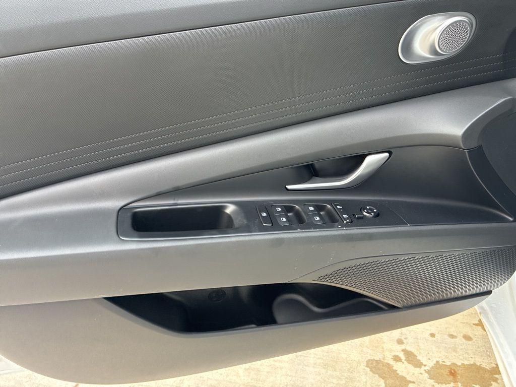 new 2026 Hyundai ELANTRA HEV car, priced at $26,892