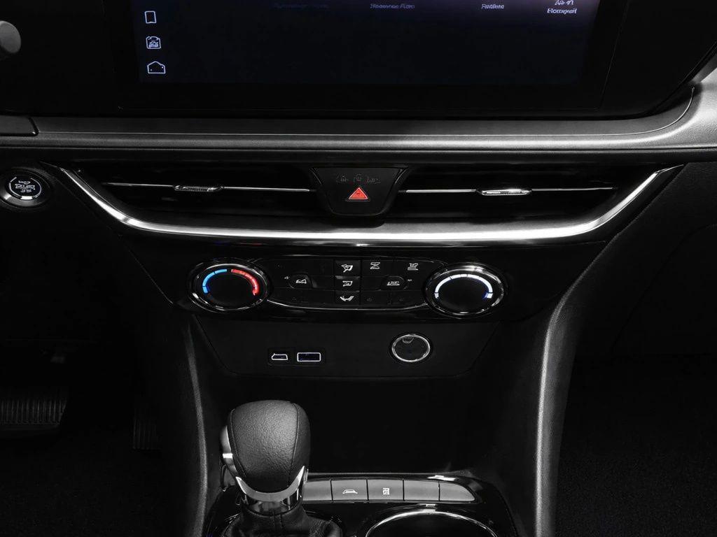 used 2025 Buick Encore GX car, priced at $21,919