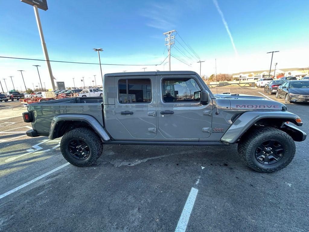 used 2022 Jeep Gladiator car, priced at $32,369