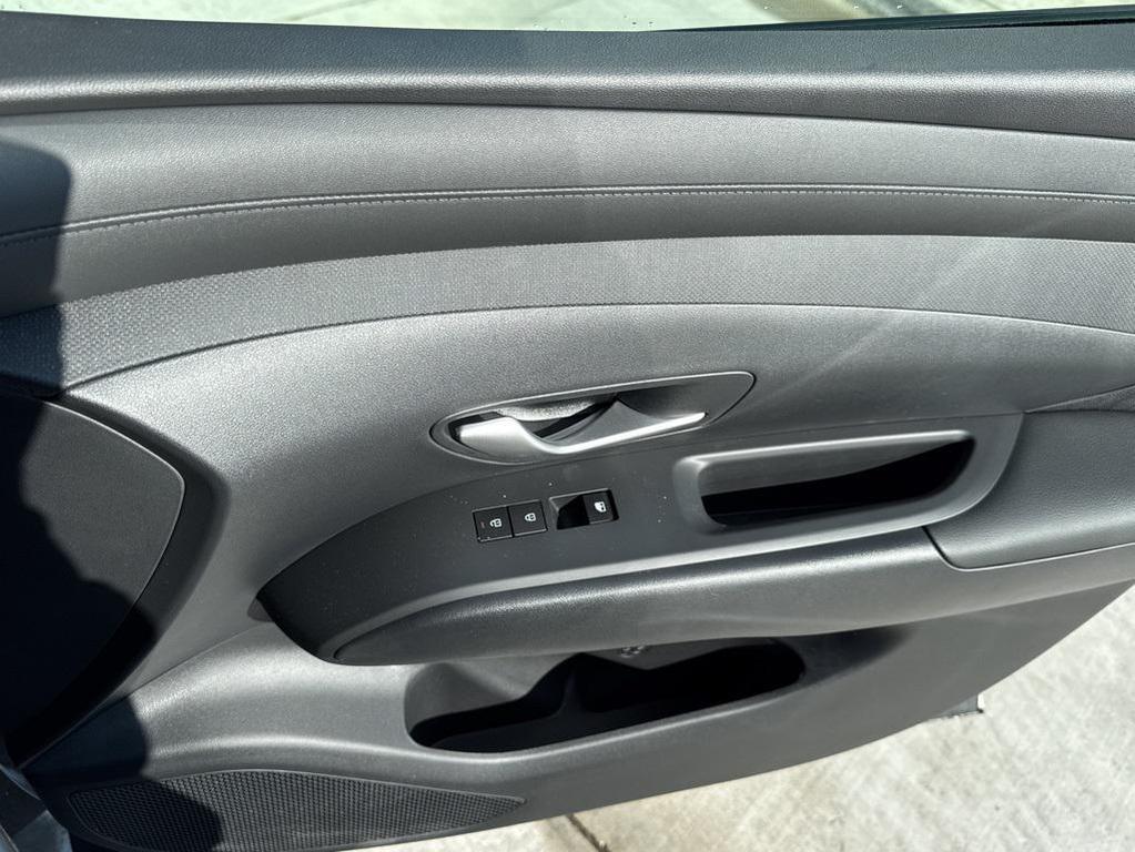 new 2026 Hyundai TUCSON Hybrid car, priced at $35,496