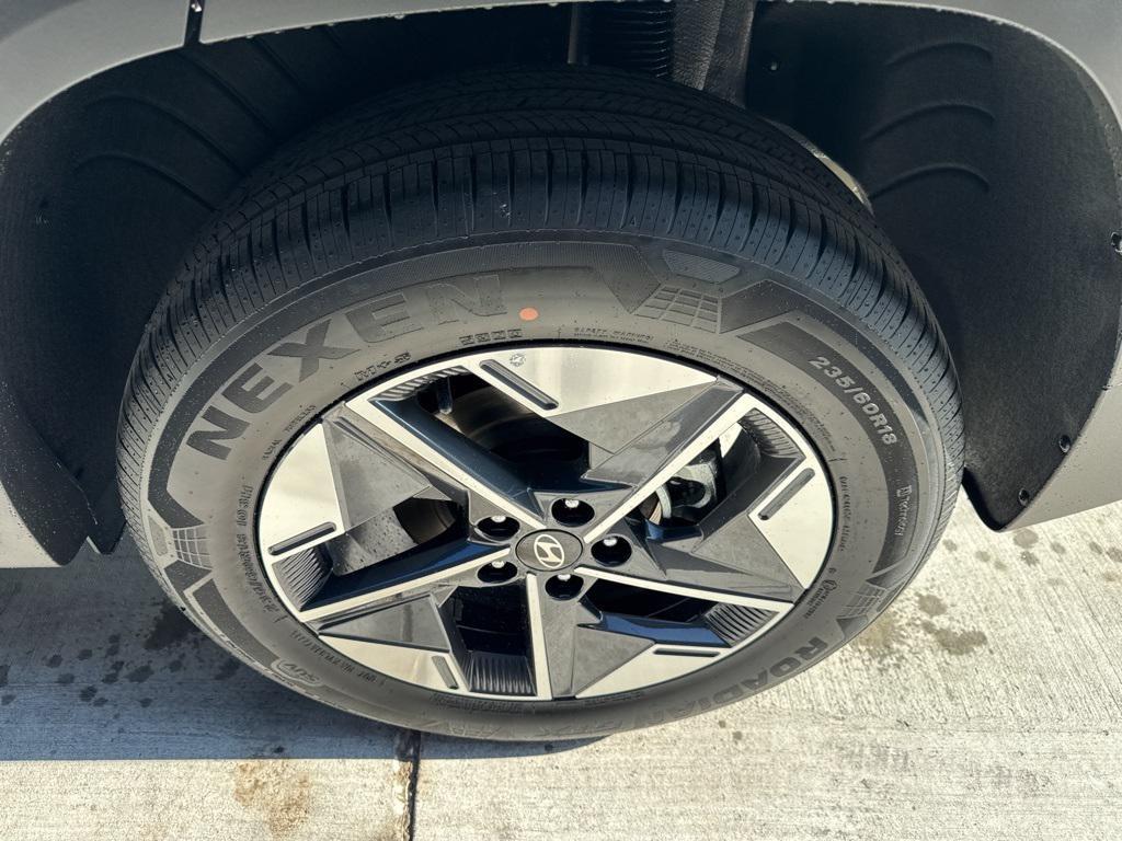 new 2026 Hyundai TUCSON Hybrid car, priced at $35,496