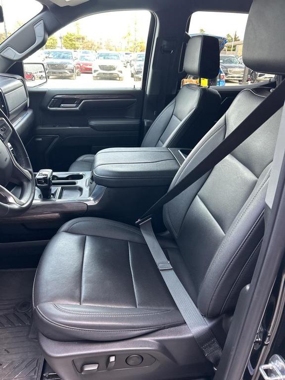 used 2024 Chevrolet Silverado 1500 car, priced at $38,401