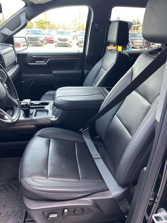 used 2024 Chevrolet Silverado 1500 car, priced at $35,699