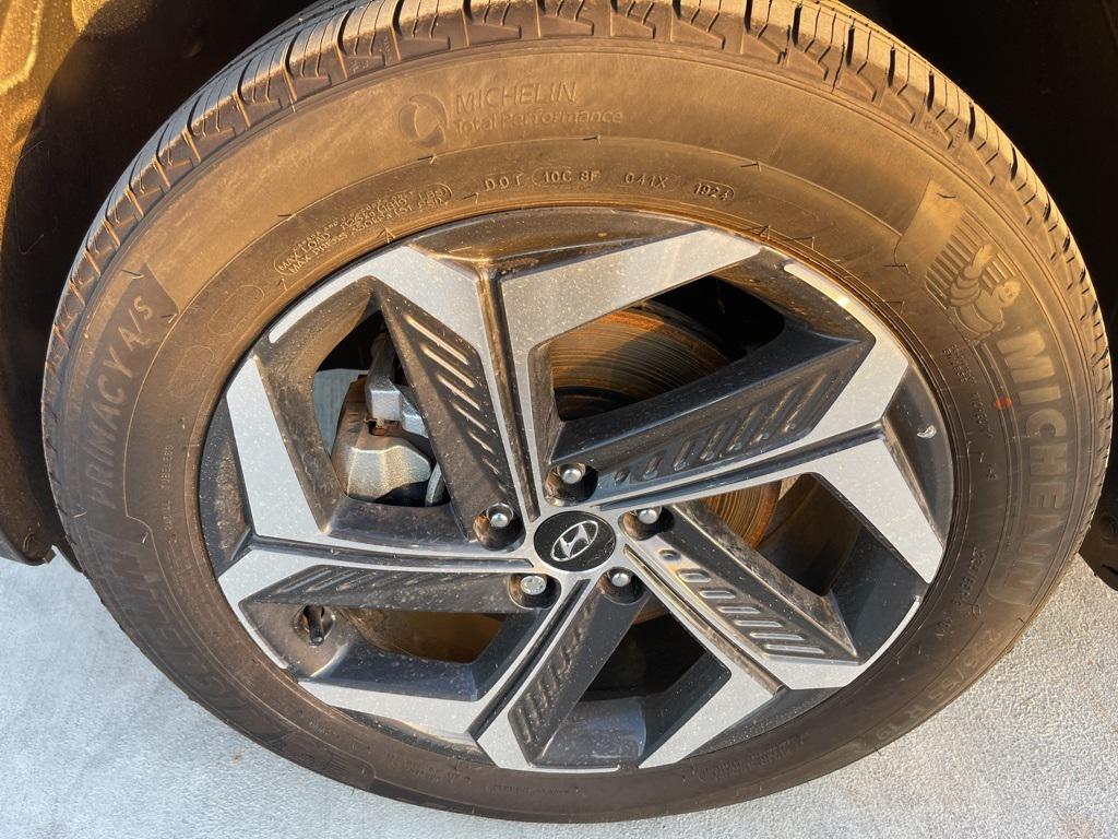new 2024 Hyundai TUCSON Hybrid car, priced at $32,950