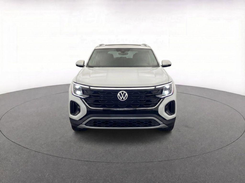 used 2026 Volkswagen Atlas Cross Sport car, priced at $39,700