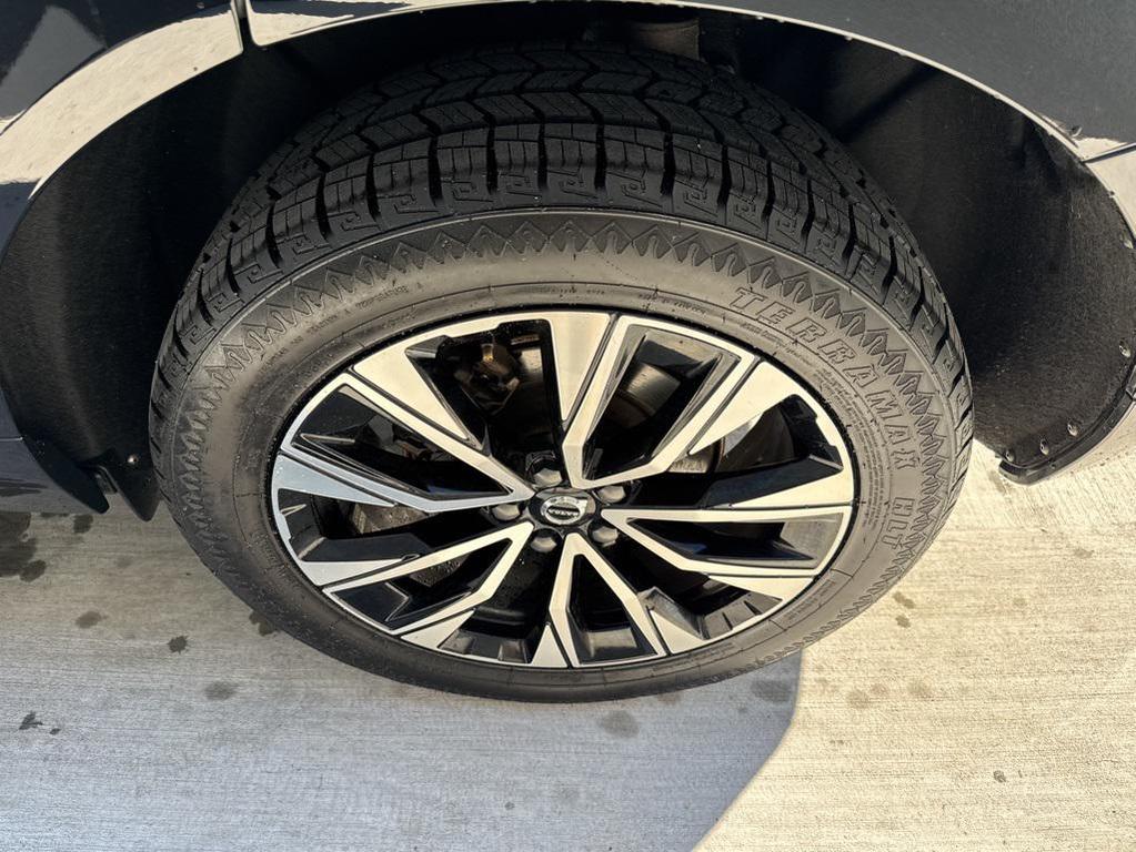 used 2023 Volvo XC60 car, priced at $24,982