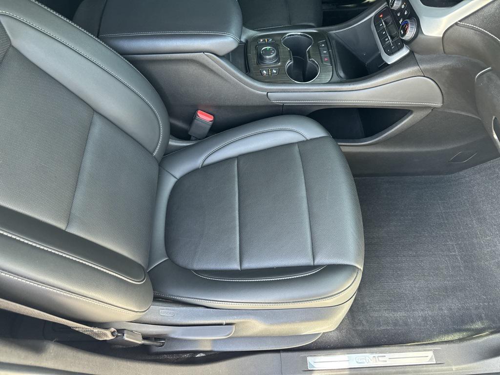 used 2023 GMC Acadia car, priced at $23,810