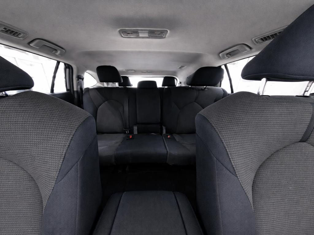 used 2023 Toyota Highlander car, priced at $32,664