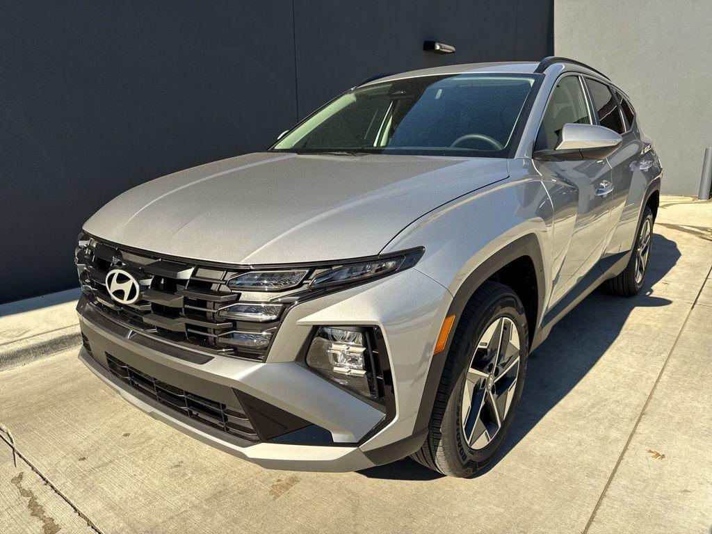 new 2026 Hyundai TUCSON Hybrid car, priced at $35,070
