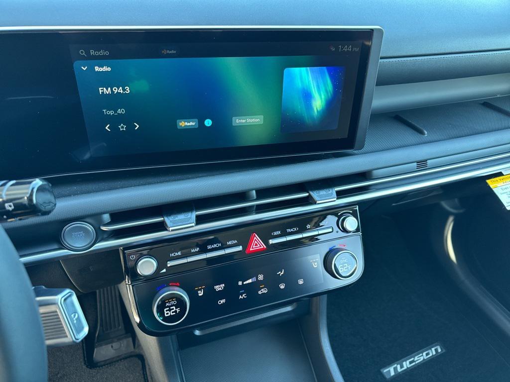 new 2026 Hyundai TUCSON Hybrid car, priced at $33,820