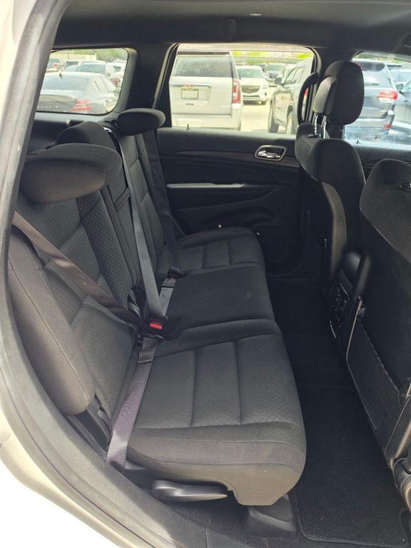 used 2021 Jeep Grand Cherokee car, priced at $15,289