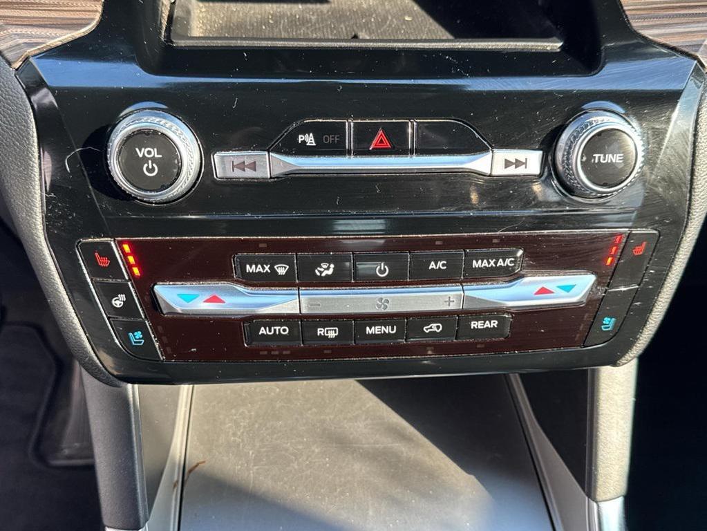 used 2024 Ford Explorer car, priced at $29,512