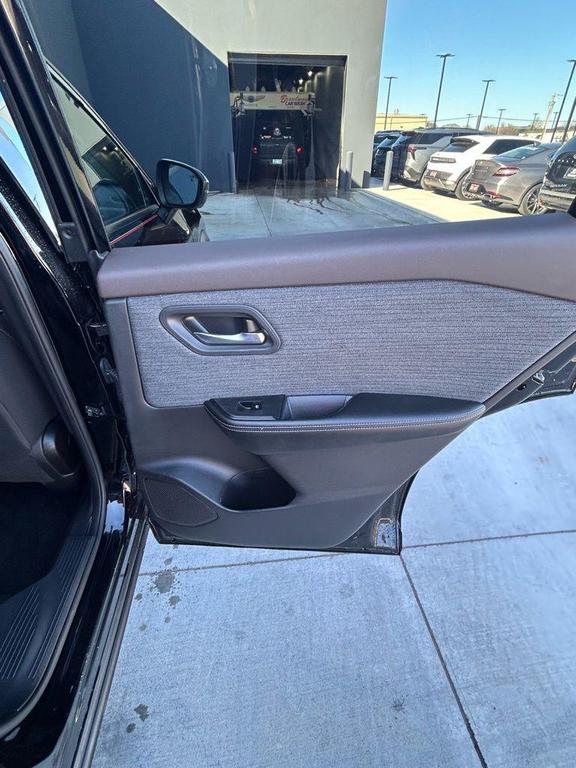 used 2021 Nissan Rogue car, priced at $17,302