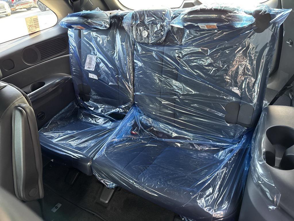 new 2026 Hyundai Palisade Hybrid car, priced at $57,061