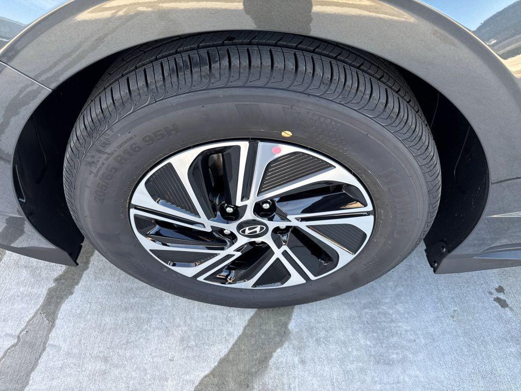new 2026 Hyundai Sonata Hybrid car, priced at $30,434