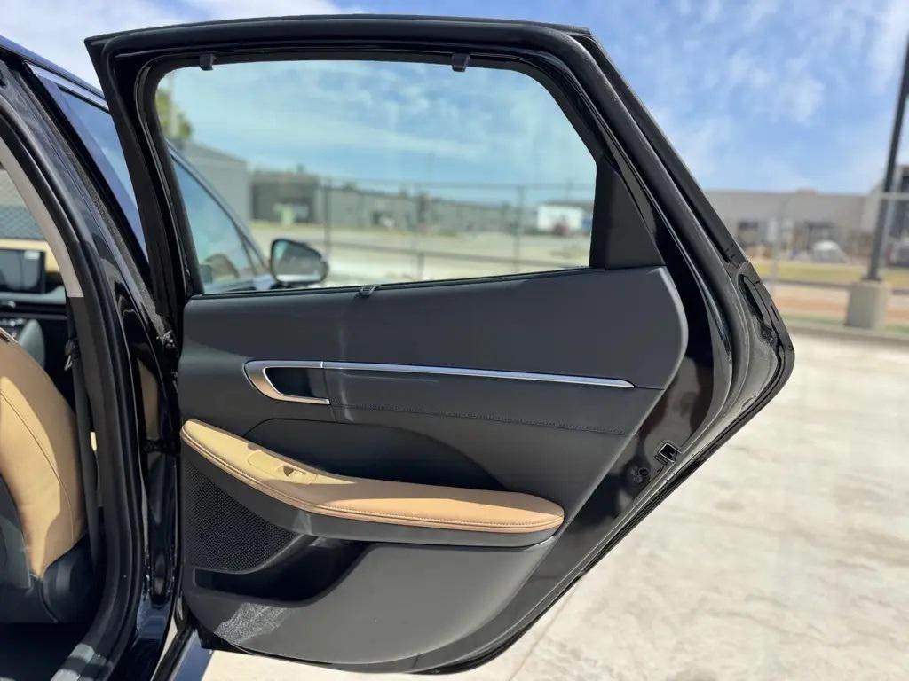 new 2025 Hyundai Sonata Hybrid car, priced at $34,161