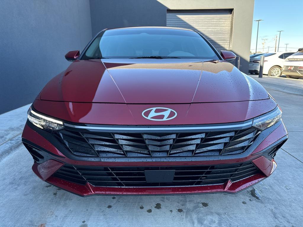 new 2025 Hyundai Elantra car, priced at $22,578