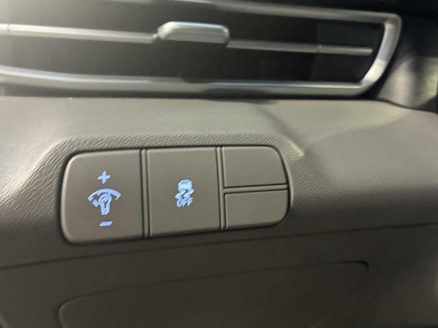 new 2025 Hyundai Elantra car, priced at $19,196