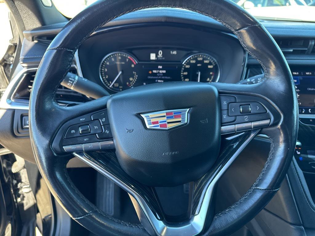 used 2023 Cadillac XT6 car, priced at $33,000
