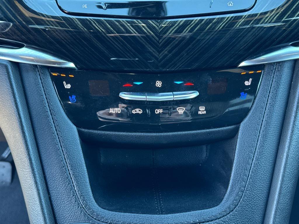 used 2023 Cadillac XT6 car, priced at $33,000