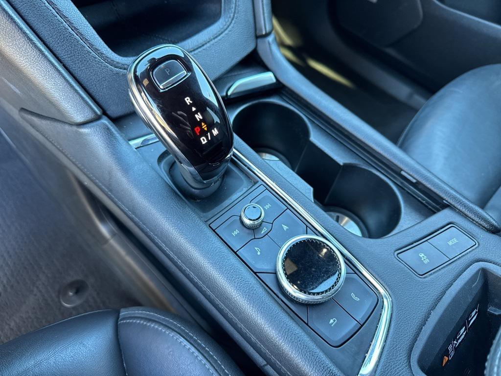 used 2023 Cadillac XT6 car, priced at $33,000